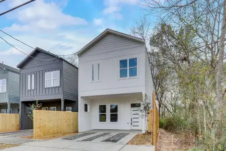 New construction Single-Family house 1207 Dewalt St, Houston, TX 77088 - image