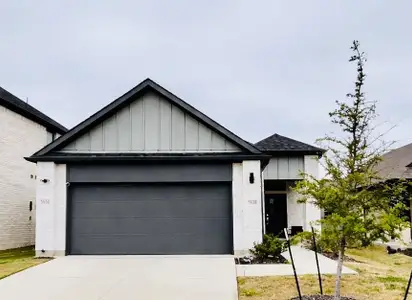 New construction Single-Family house 3810 Murvaul Dr, Farmersville, TX 75442 - image