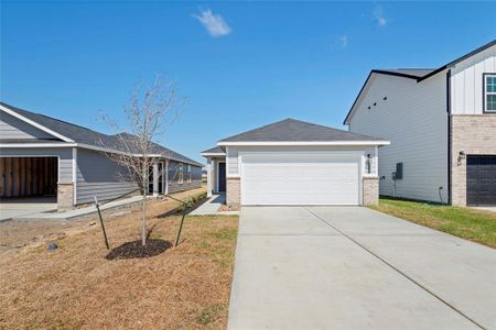 New construction Single-Family house 771 Westpointe Drive, Dayton, TX 77535 Savannah- photo 0