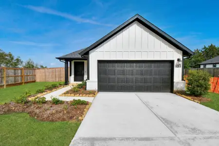 New construction Single-Family house 19600 Stripe Hill Bnd, Montgomery, TX 77356 plan Austin - image