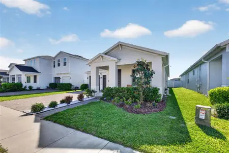 New construction Single-Family house 9433 Emerald Berry Dr, Winter Garden, FL 34787 - image