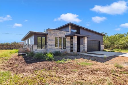New construction Single-Family house 515 Sun Ray, Horseshoe Bay, TX 78657 - image