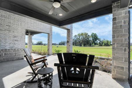 Oversized front porch