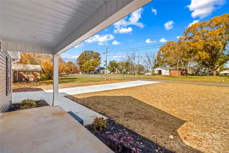 New construction Single-Family house 1910 Joe Rd, Statesville, NC 28625 - image