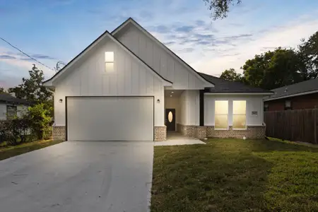 New construction Single-Family house 1903 N 19Th St, Nederland, TX 77627 - image