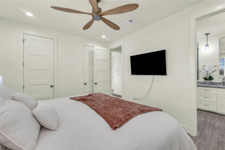 New construction Single-Family house 2200 Crab St, Crystal Beach, TX 77650 - image 5