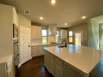 New construction Single-Family house 140 Kenilworth Ln, Greenville, TX 75401 - image 9