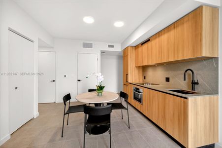 New construction Condo house 121 Ne 5Th St, Unit 1913, Miami, FL 33132 - image