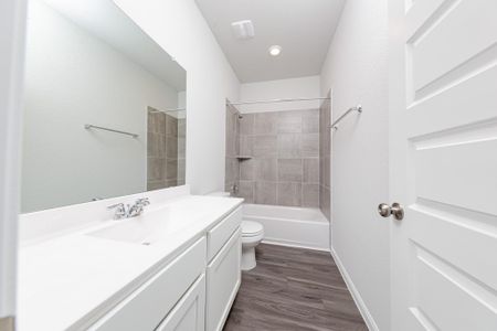 New construction Single-Family house 3001 Bristlegrass St, Brookshire, TX 77423 plan The Highlands - image 9