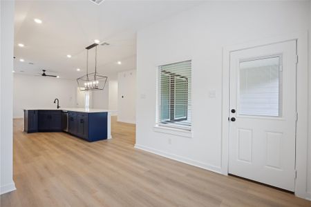 New construction Single-Family house 418 Kendall Crest Dr, Alvin, TX 77511 plan Avery - image 13