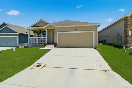 New construction Single-Family house 5409 Basil Trce, St. Hedwig, TX 78152 plan Gannes - image