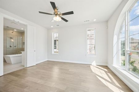 New construction Single-Family house 12803 Meadow Glen Trl, Rowlett, TX 75089 plan Royal Hampton II - image 7