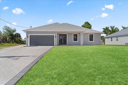 New construction Single-Family house 7427 Sea Mist Dr, Port Charlotte, FL 33981 - image