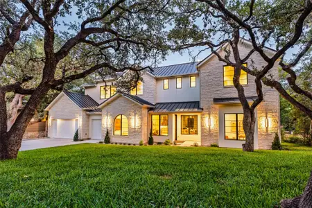 New construction Single-Family house 411 Honeycomb Rdg, Austin, TX 78746 null- photo 0