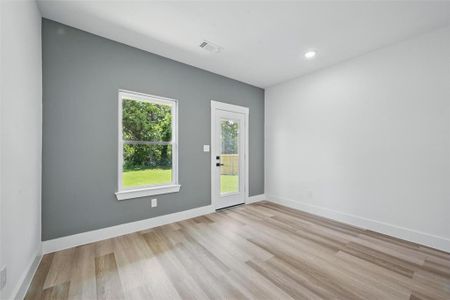 New construction Single-Family house 912 Layne Dr, Denison, TX 75020 null- photo 9 9