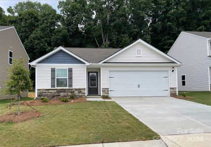 New construction Single-Family house 3520 Clover Valley Drive, Gastonia, NC 28052 - photo 0