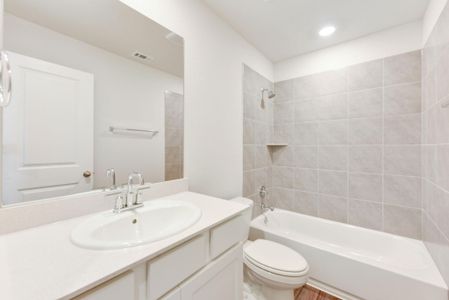 New construction Single-Family house 116 Greenway Ln, Georgetown, TX 78628 Cascade- photo 16 16