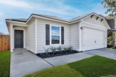 Luckey Ranch by LGI Homes in San Antonio - photo 0