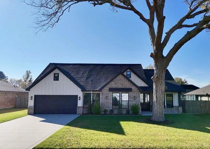 New construction Single-Family house 443 Wellshire Dr, West Columbia, TX 77486 - image