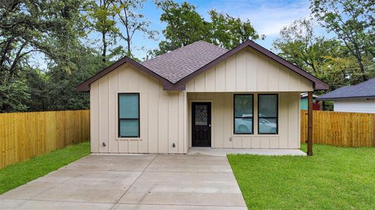 New construction Single-Family house 140 Mohican Trail, Mabank, TX 75156 - photo 0