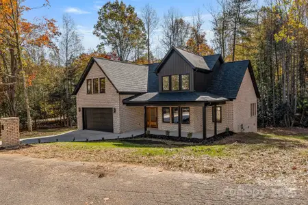 New construction Single-Family house 6407 Sterling Pl, Hickory, NC 28601 - image