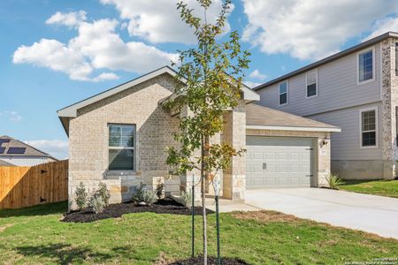 New construction Single-Family house 322 Dakota Rdg, Cibolo, TX 78108 The Briscoe (820)- photo 41 41