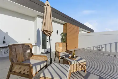 New construction Townhouse house 11605 1St St E, Unit A2, Treasure Island, FL 33706 - image