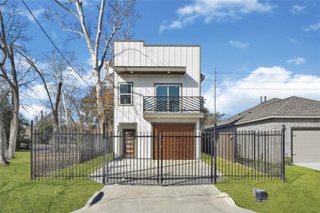 New construction Single-Family house 6605 Apollo St, Houston, TX 77091 - image