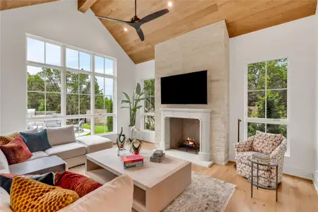 New construction Single-Family house 4300 Amarra Dr, Unit 6, Austin, TX 78735 - image 18