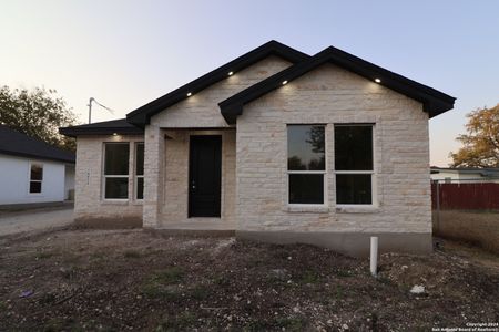 New construction Single-Family house 8026 Airlift Ave., San Antonio, TX 78227 - photo 0