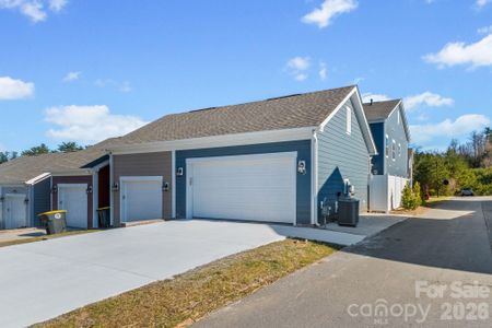 New construction Townhouse house 119 Cherry Springs Ln, Unit 11-A, Asheville, NC 28804 - image