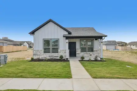 New construction Single-Family house 557 Porter Country Pkwy, Buda, TX 78610 plan Paintbrush - image