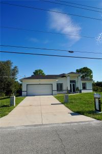 New construction Single-Family house 105 E 15Th St, Lehigh Acres, FL 33972 - image