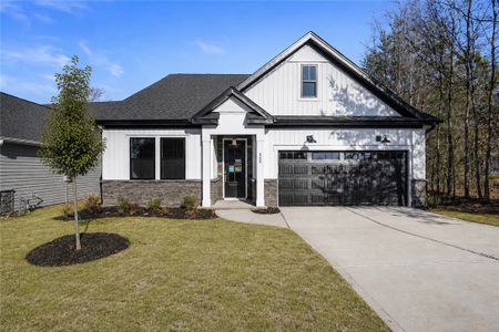 New construction Single-Family house 200 Highland St, Taylors, SC 29687 plan Greenbrier - image