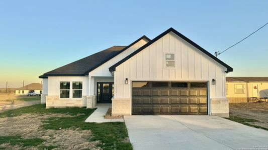 New construction Single-Family house 17114 Laguna Seca Dr, Atascosa, TX 78002 null- photo 15 15