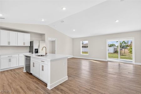 New construction Single-Family house 1124 Nw 19Th Ave, Cape Coral, FL 33993 plan The Seabreeze Cove - image 13