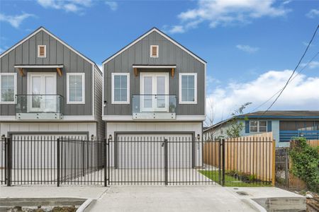 New construction Single-Family house 7809 Dyer St, Houston, TX 77088 - image