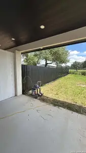 New construction Multi-Family house 3274 N Ih 35, Natalia, TX 78059 - image