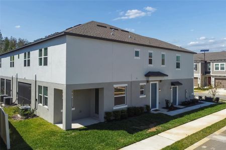 New construction Townhouse house 10811 Fowlers Bluff Ct, Tampa, FL 33647 - image