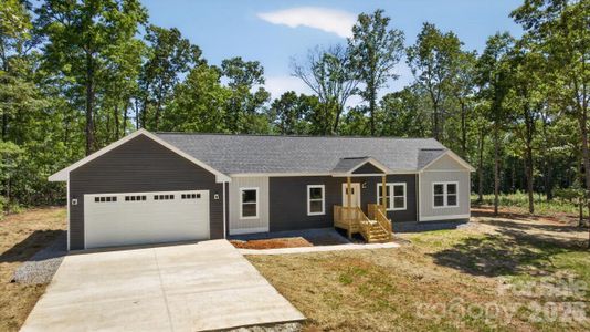 New construction Single-Family house 159 Evenfall Ln, Columbus, NC 28722 - image