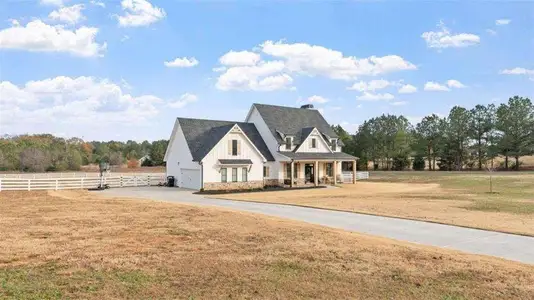 New construction Single-Family house 28 Ravenfield Rd, Taylorsville, GA 30178 - image