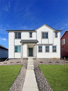 New construction Single-Family house 2916 Oxley St, Strasburg, CO 80136 null- photo 0 0