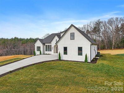 New construction Single-Family house 140 Golden Pasture Dr, Fletcher, NC 28732 - image