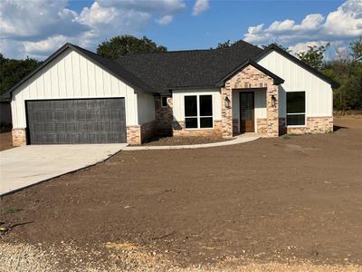 New construction Single-Family house 216 Jimmy Lane, Millsap, TX 76066 - photo 0