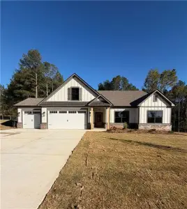 New construction Single-Family house 58 Riverside Trl, Monroe, GA 30656 plan (GA) Ellen A 3 Front Entry - image