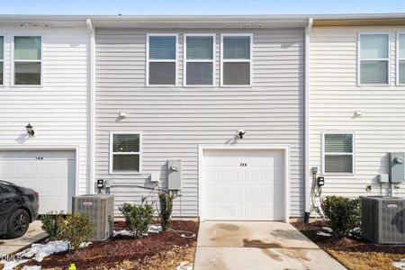 New construction Townhouse house 152 Channel Drop Dr, Clayton, NC 27520 - image