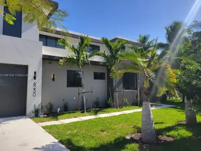 New construction Single-Family house 6250 Sw 78Th St, South Miami, FL 33143 - image