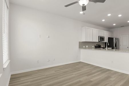 New construction Single-Family house 1624 Esplanade Pkwy, San Marcos, TX 78666 plan Moda - image 16