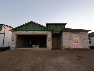 New construction Single-Family house 37849 Tobiano Lp, Dade City, FL 33525 plan Maui - image