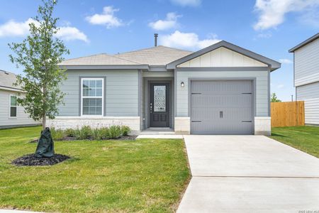 New construction Single-Family house 11940 Stroud Dr, San Antonio, TX 78252 plan Beech - image